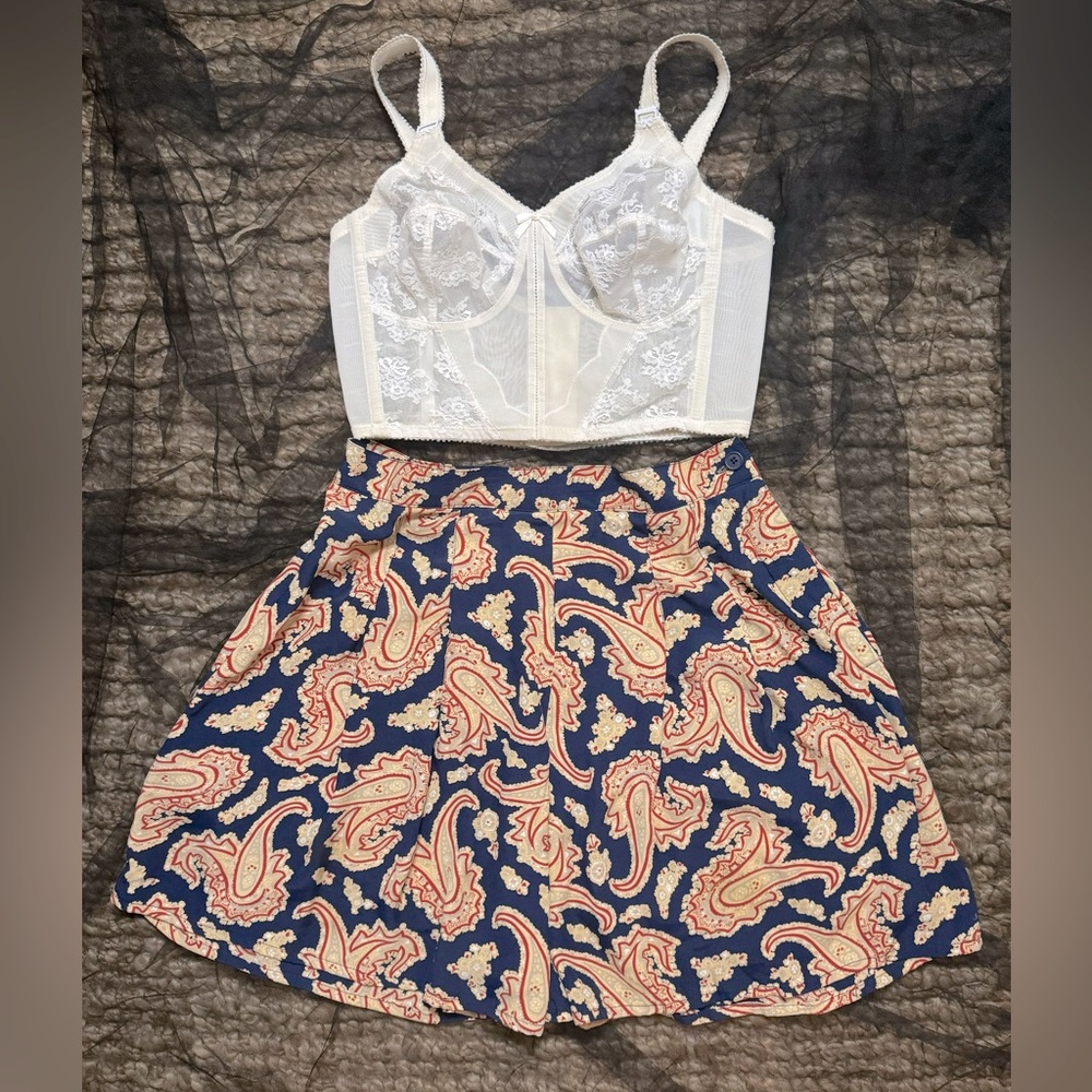 90s Vintage Limited America Paisley Flutter Shorts Culottes Coquette Grunge